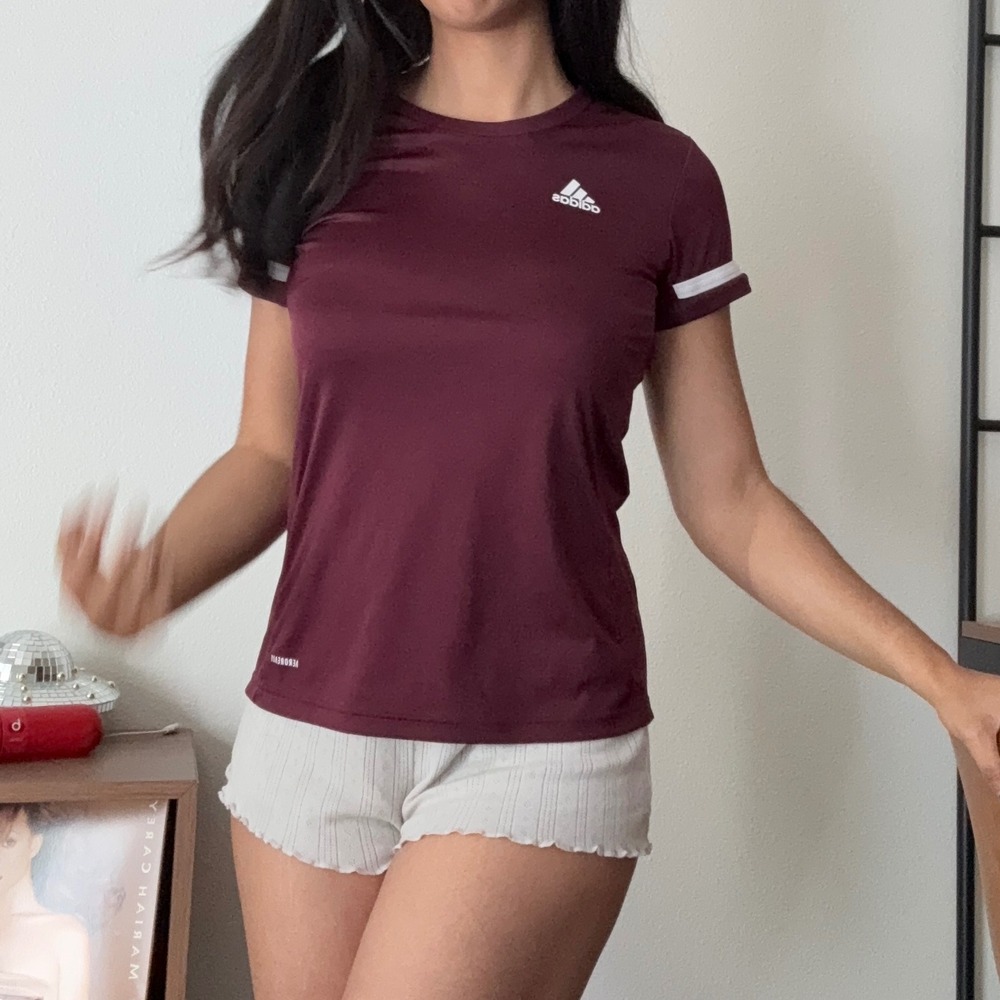 Adidas Aeroready Womens Maroon Burgundy Short Sleeve Athletic Training T-Shirt S